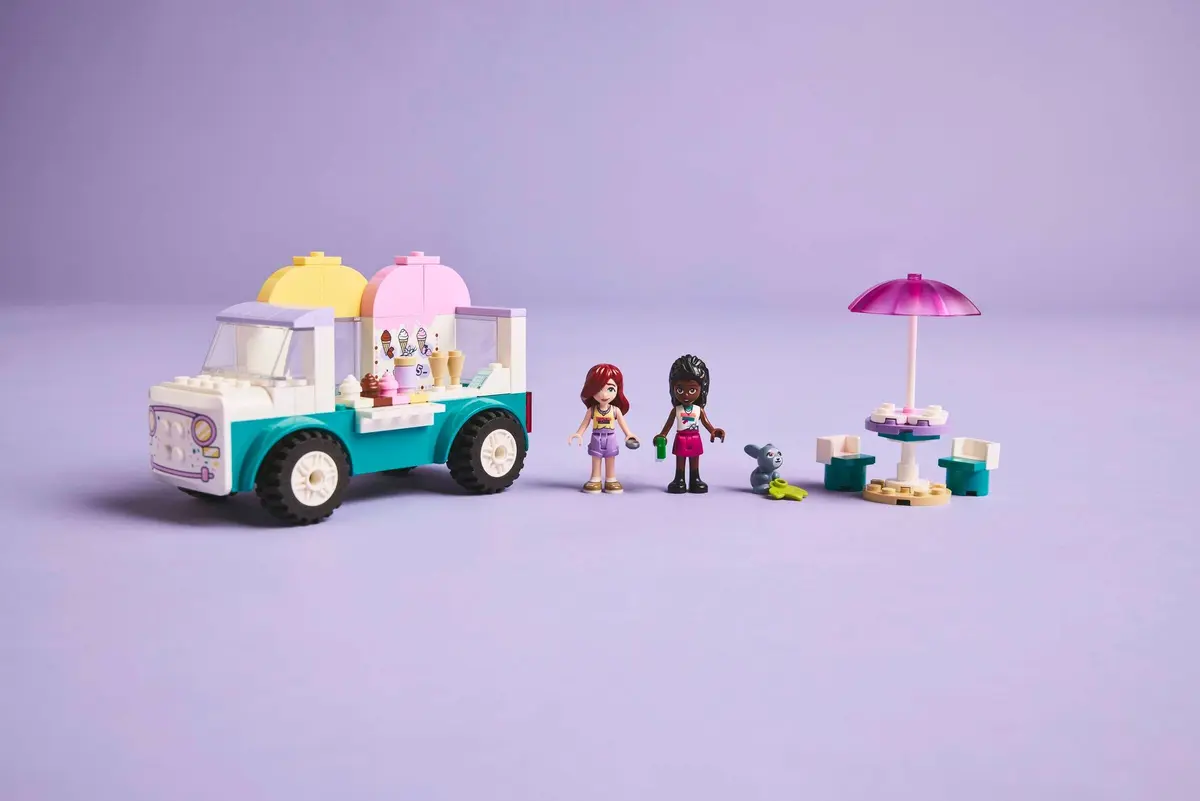 LEGO Friends 42644 Heartlake City Ice Cream Truck set, image 6