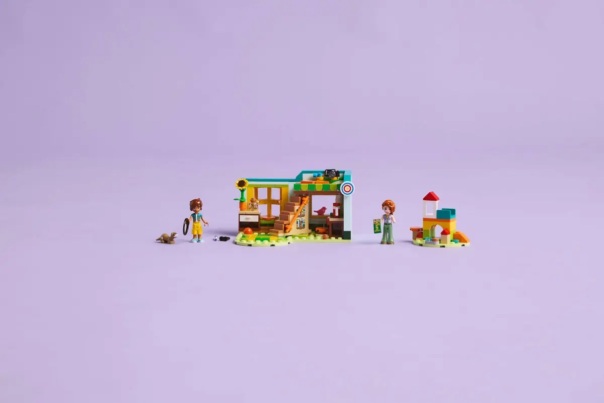 LEGO Friends 42646 Autumn's Room set, image 6