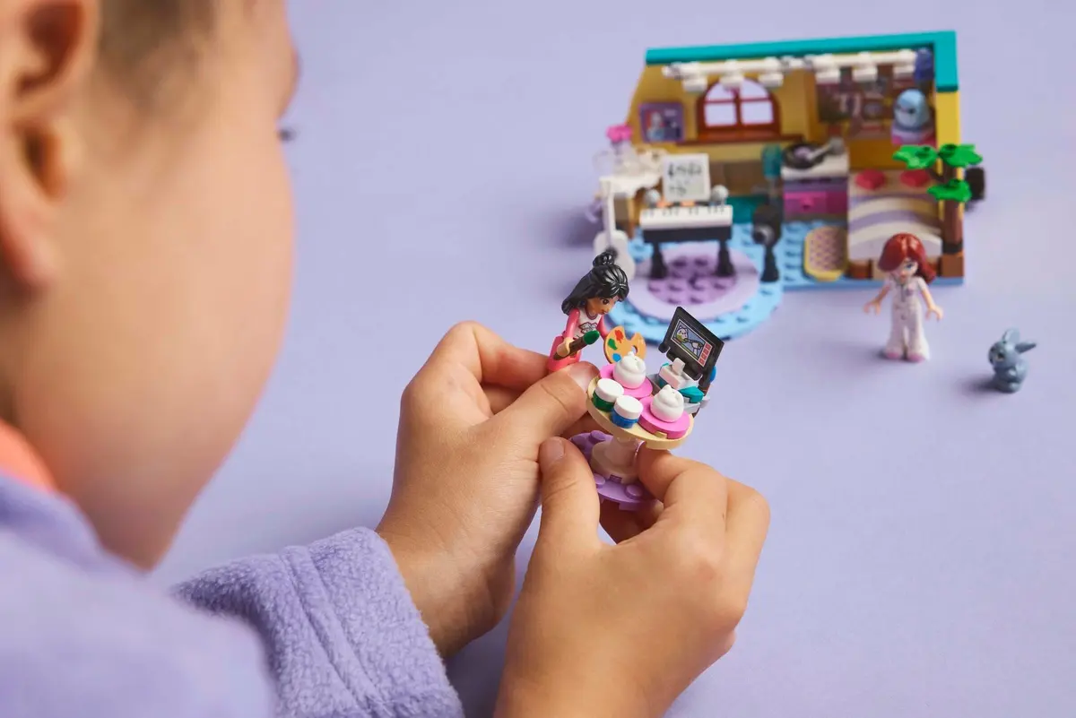 LEGO Friends 42647 Paisley's Room set, image 6