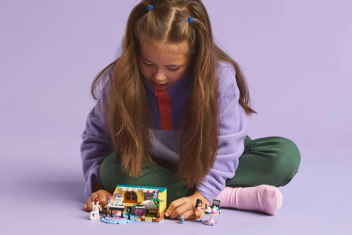 LEGO Friends 42647 Paisley's Room set, image 4