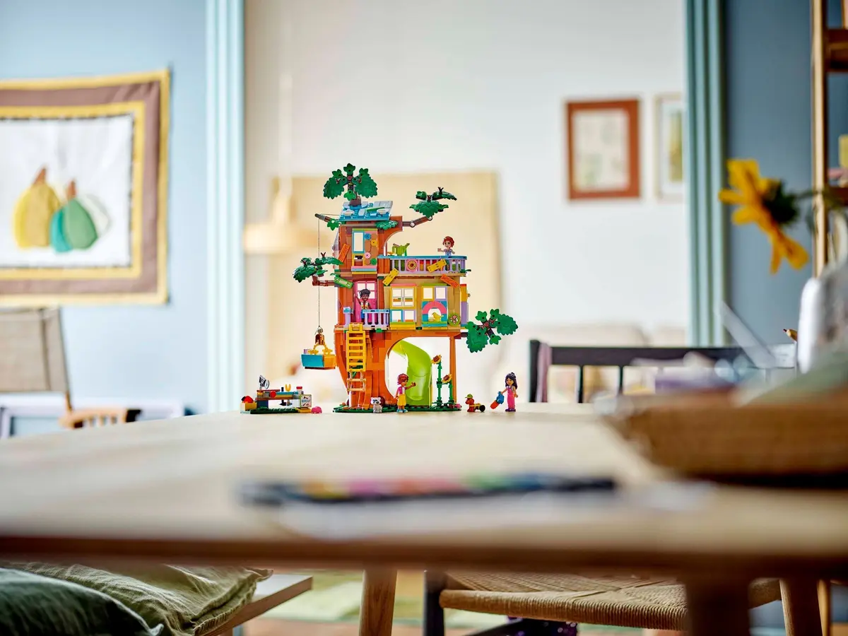 LEGO Friends 42652 Friendship Tree House Hangout set, image 6