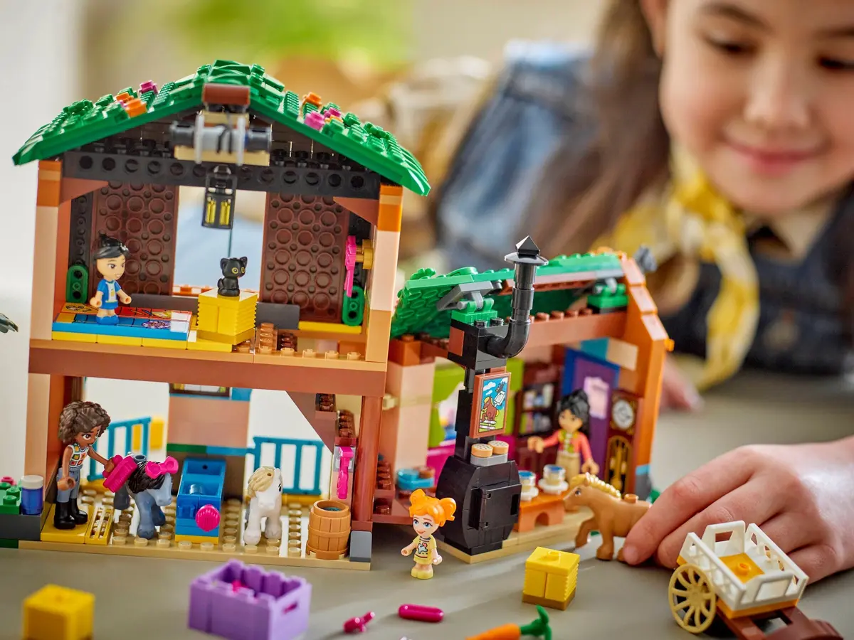 LEGO Friends 42654 Pony Ranch & Stable set, image 6