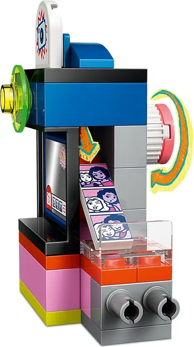 LEGO Friends 42662 Hair Salon and Accessories Store set, image 10