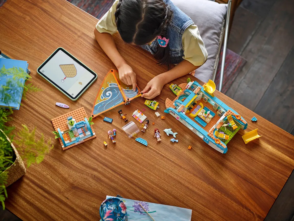 LEGO Friends 42664 Travel Boat Adventure set, image 4