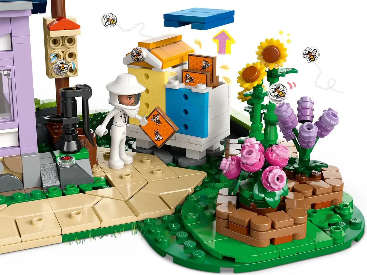 LEGO Friends 42669 Beekeepers' House and Flower Garden set, image 9