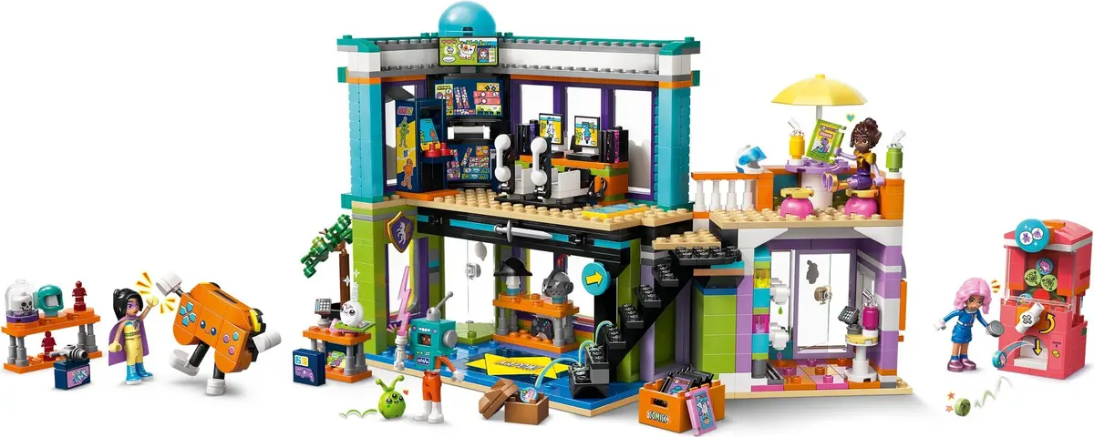 LEGO Friends 42674 Comic Book and Game Store set, image 10