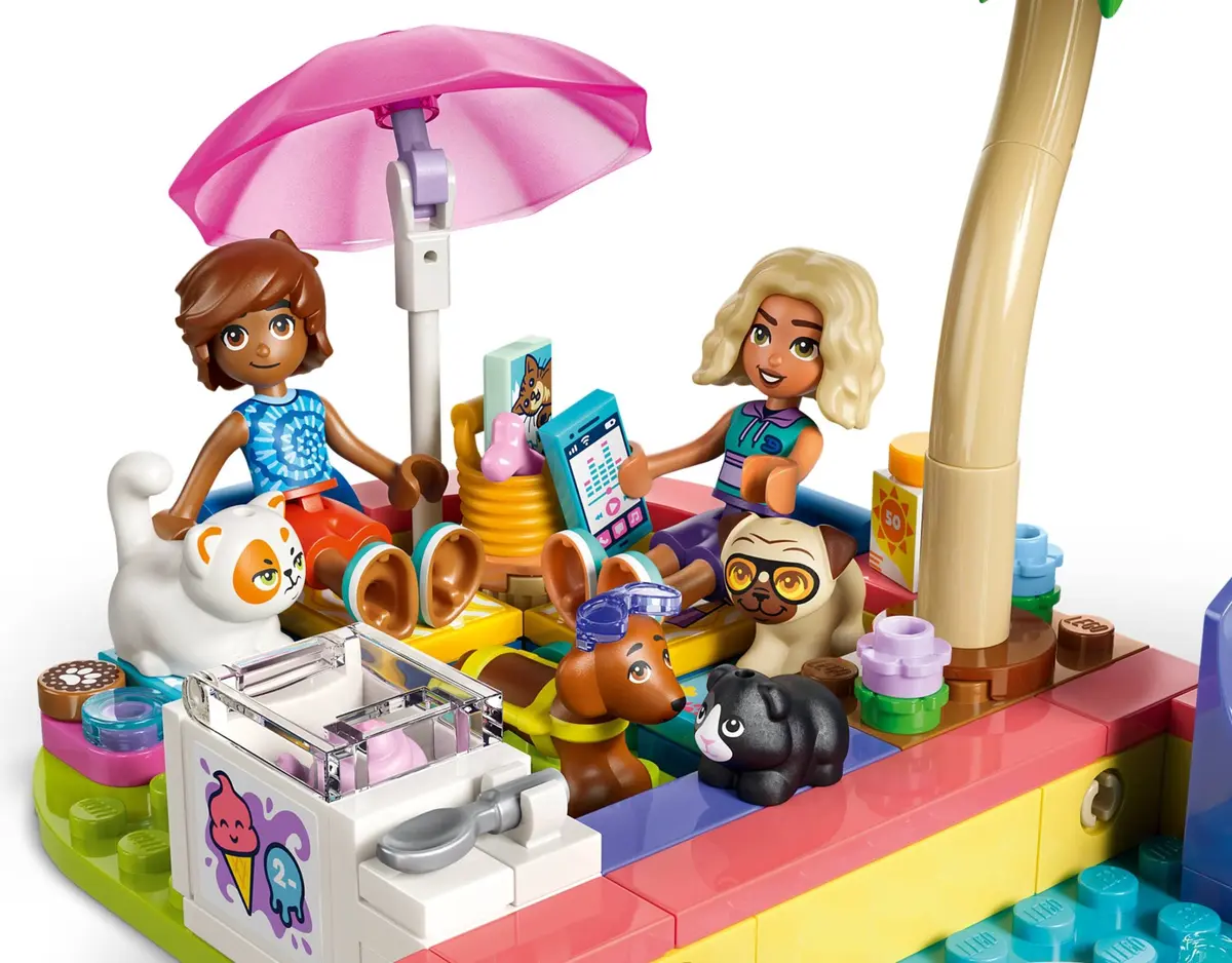LEGO Friends 42676 Fun Water Park Day set, image 14