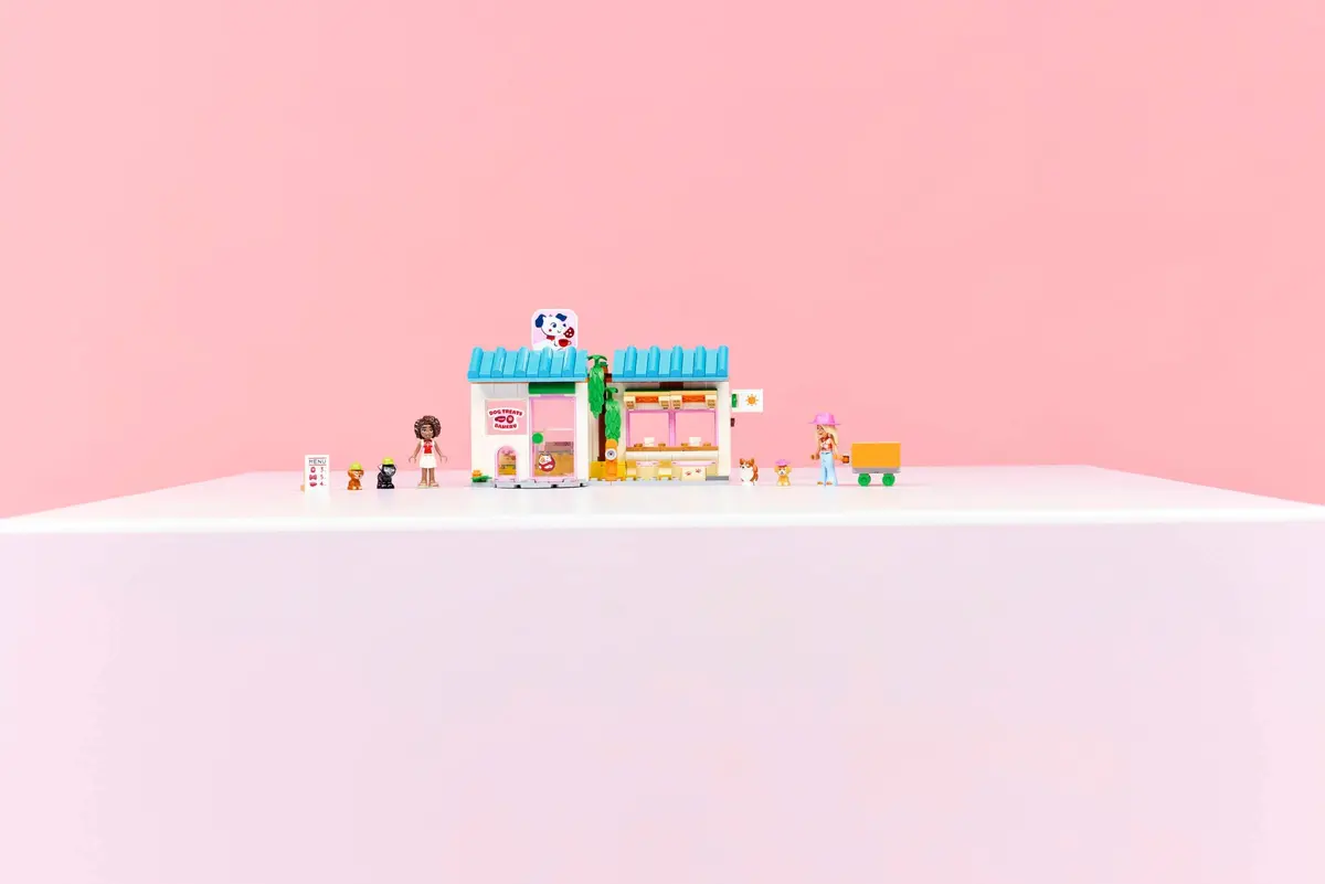 LEGO Friends 42677 Dog Treats Bakery set, image 8