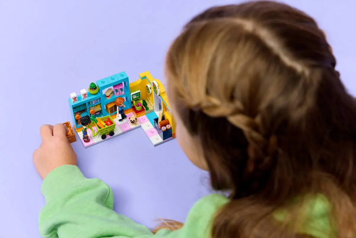 LEGO Friends 42680 Heartlake City Mini Supermarket set, image 6