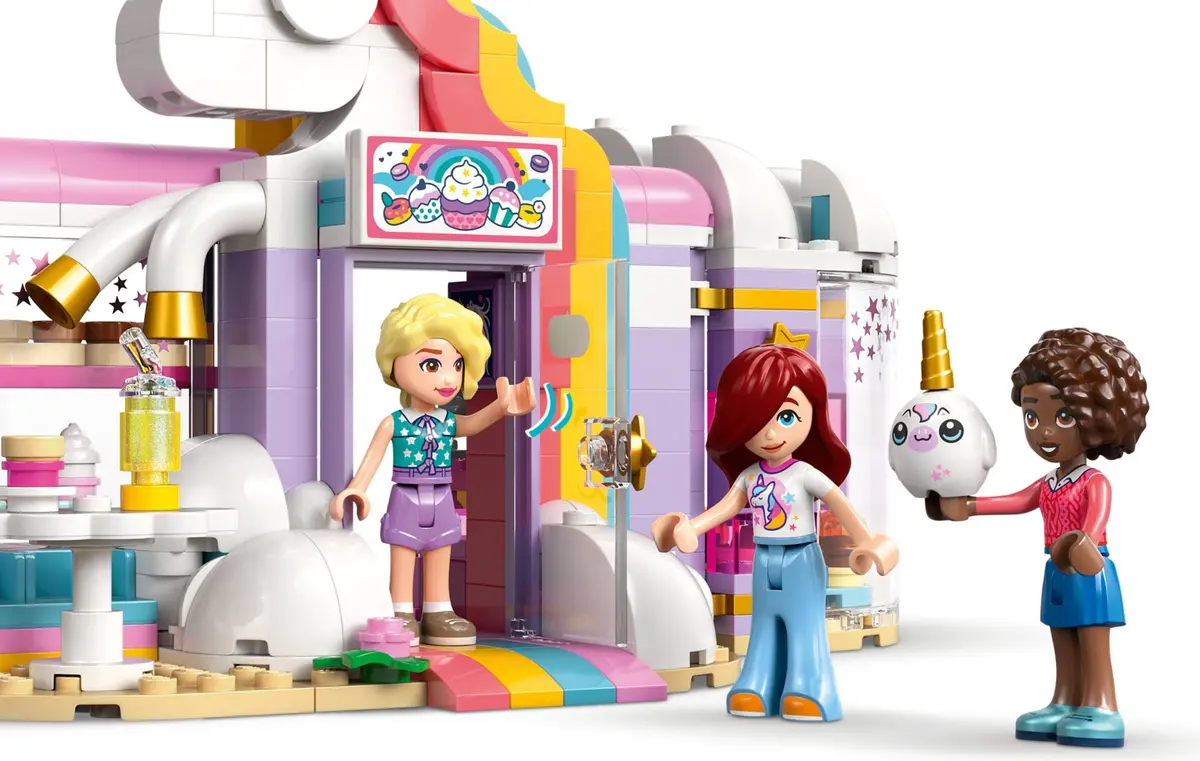 LEGO Friends 42684 Unicorn Dream Café set, image 12