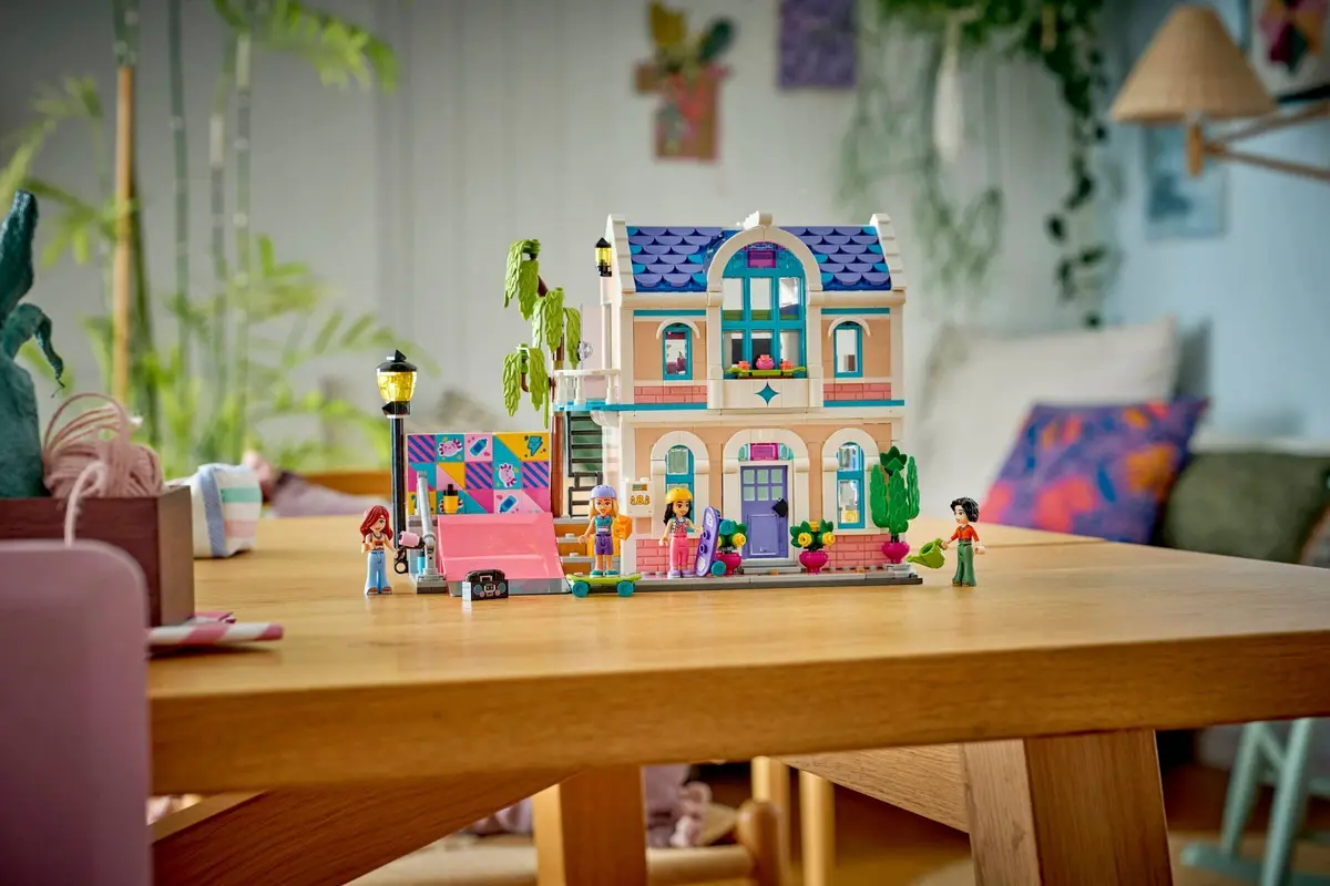 LEGO Friends 42687 Liann's Family House set, image 7