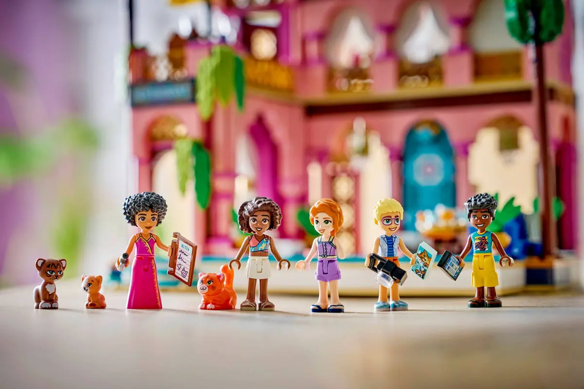 LEGO Friends 42691 Garden Restaurant set, image 6