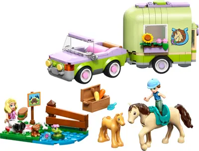 LEGO Friends 42695 Horse & Baby Foal Trailer set