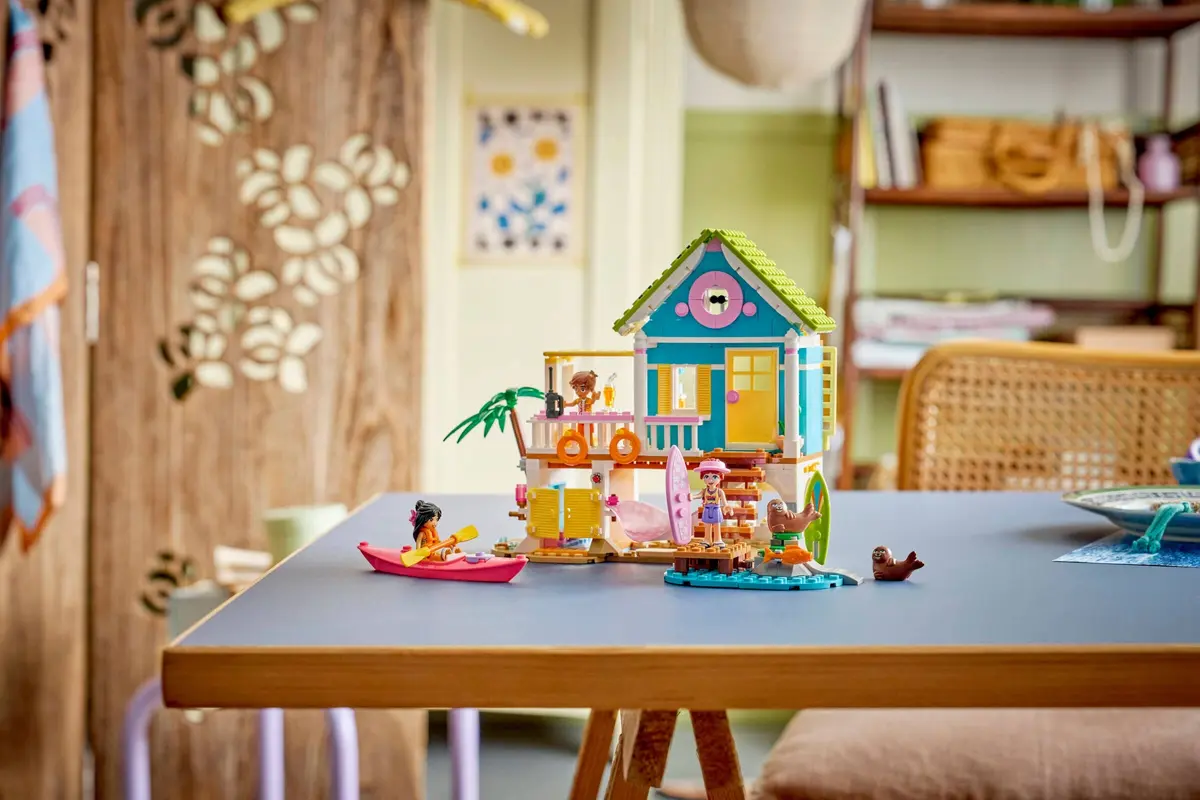 LEGO Friends 42699 Beach House with Seals set, image 7