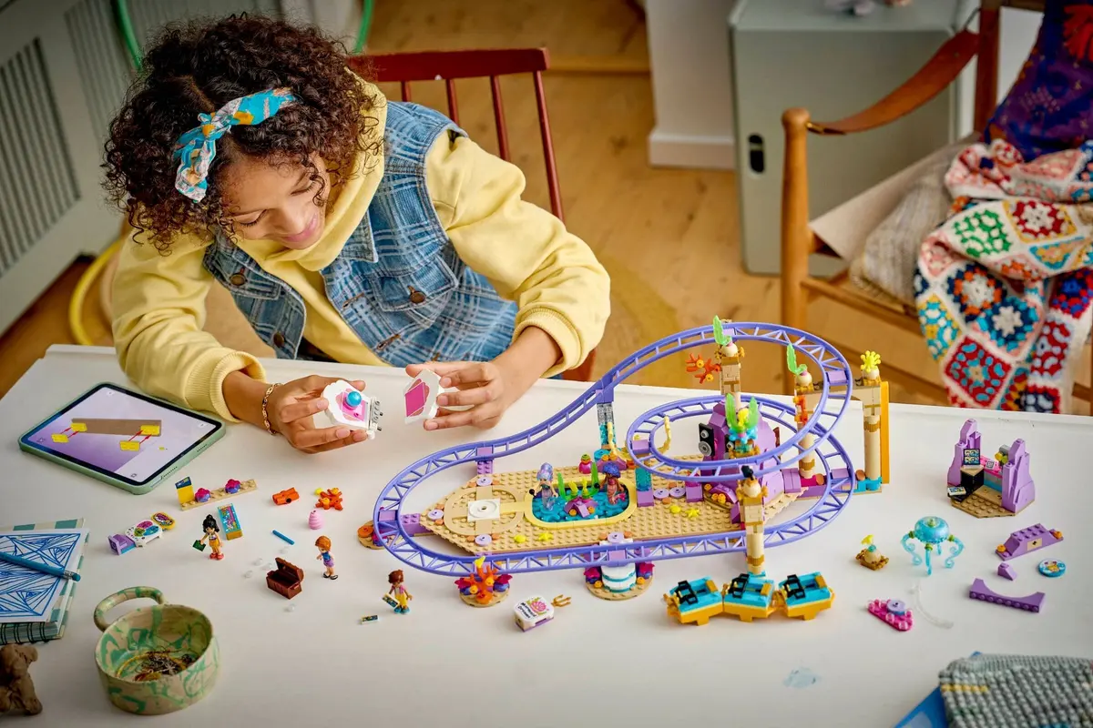 LEGO Friends 42703 Mermaid Roller Coaster Ride set, image 5