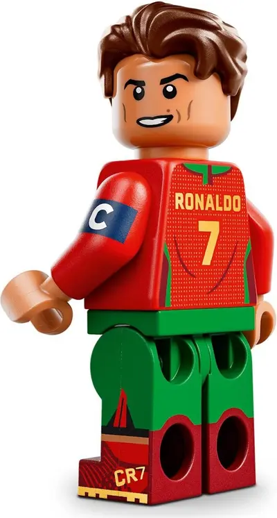 LEGO Editions 43012 Cristiano Ronaldo – Football Highlights set, image 12