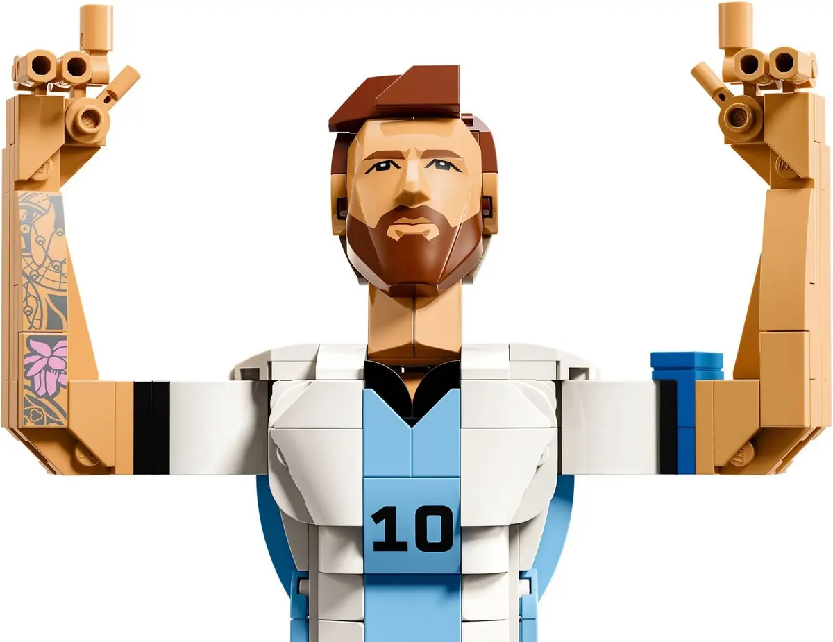 LEGO Editions 43015 Lionel Messi – Football Legend set, image 10
