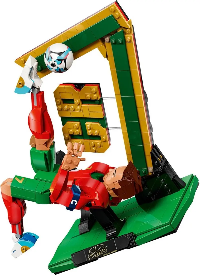 LEGO Editions 43016 Cristiano Ronaldo – Football Legend set, image 11