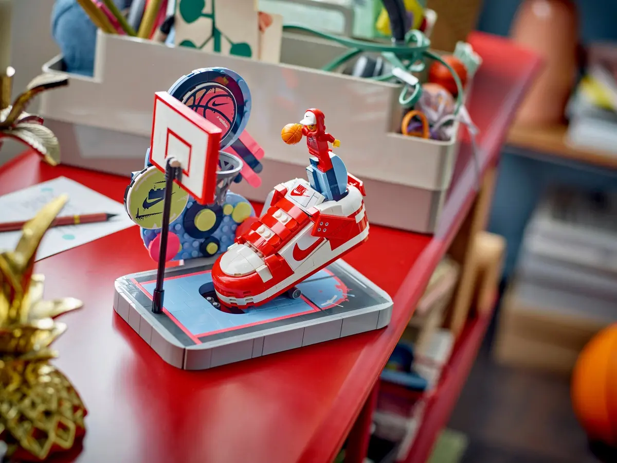 LEGO Nike 43021 Nike Dunk Trickshot set, image 8