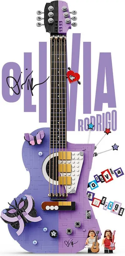 LEGO Editions 43031 Olivia Rodrigo's Dual Guitar set, image 7