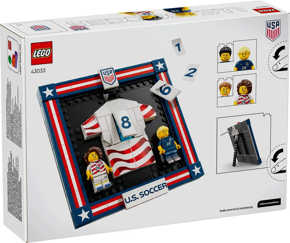 LEGO Editions 43033 2026 U.S. Soccer National Team Jersey set, image 2