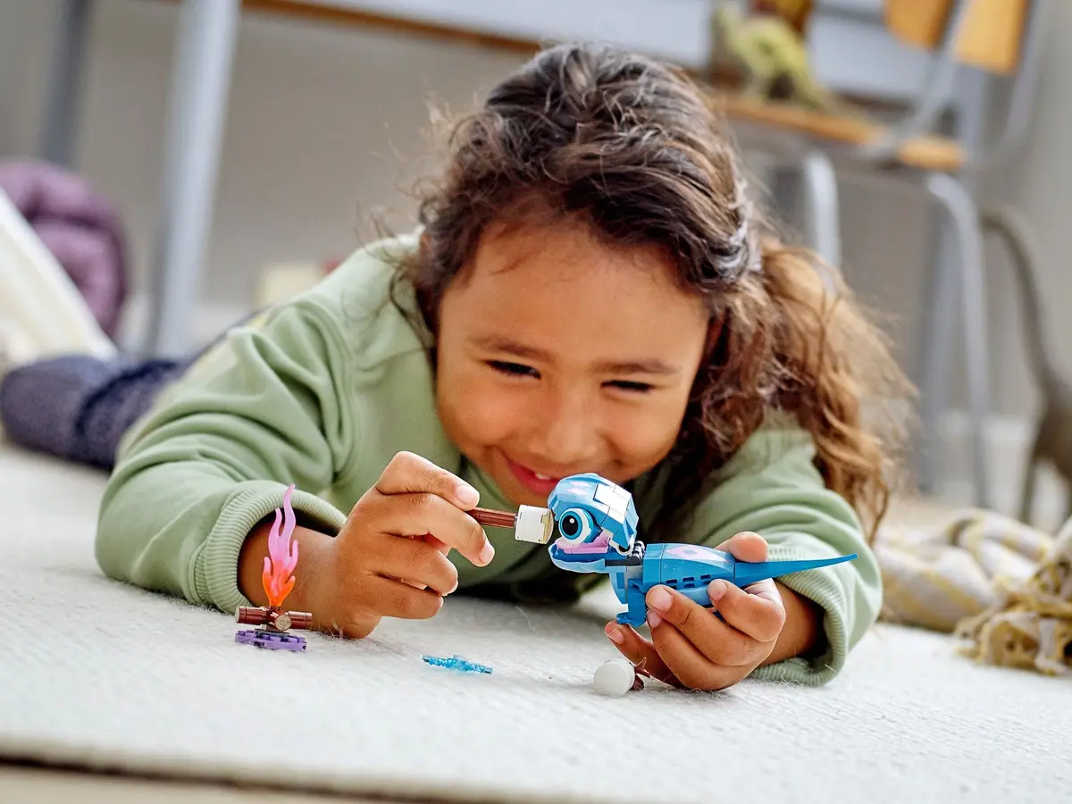 LEGO Disney 43186 Bruni the Salamander Buildable Character set, image 9