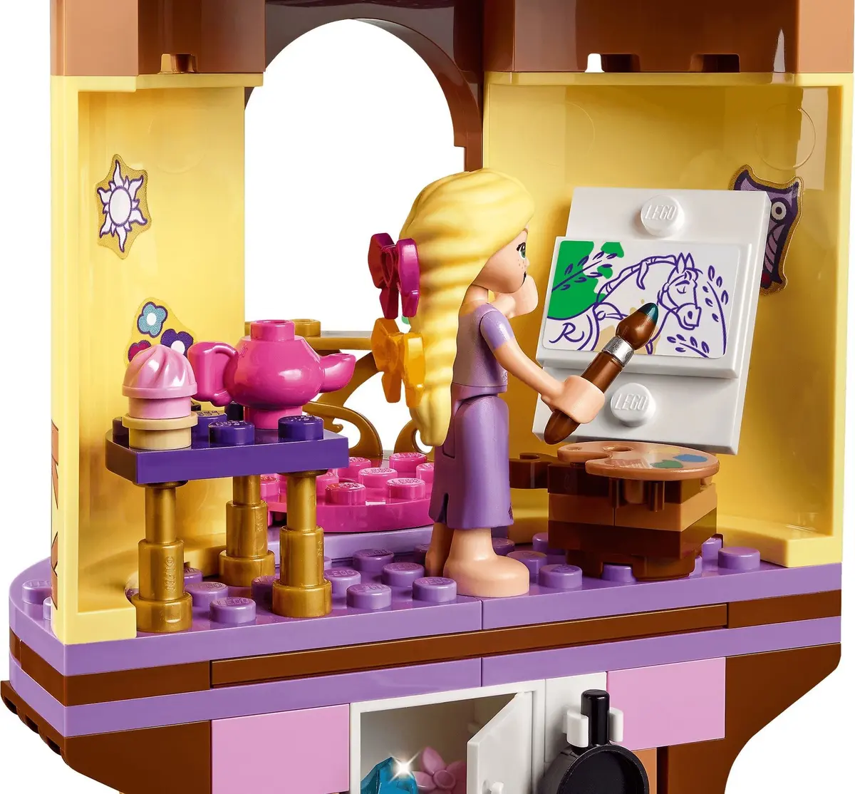 LEGO Disney 43187 Rapunzel's Tower set, image 3