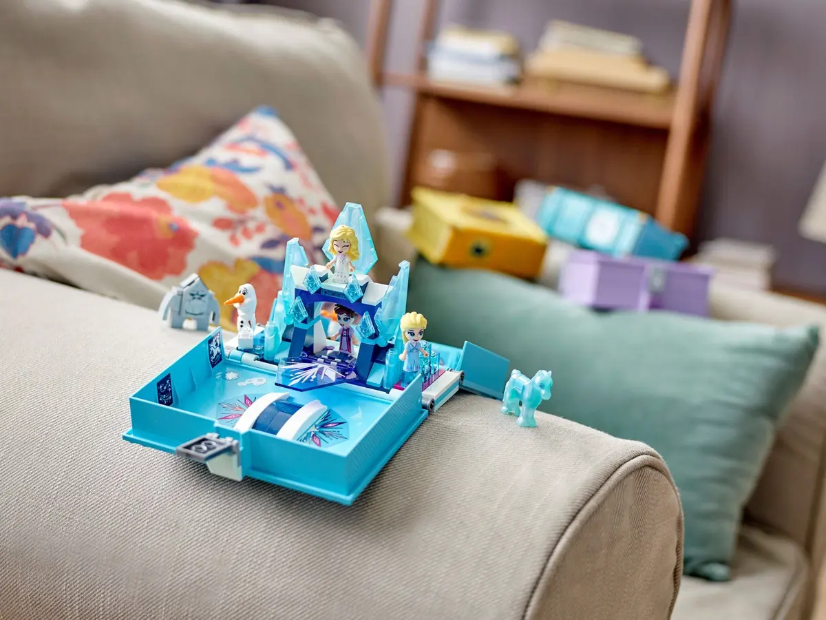 LEGO Disney 43189 Elsa and the Nokk Storybook Adventures set, image 8