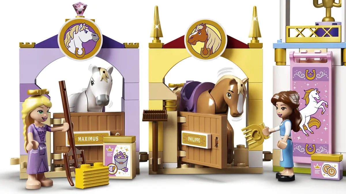 LEGO Disney 43195 Belle and Rapunzel's Royal Stables set, image 8
