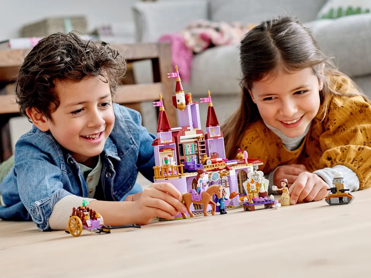 LEGO Disney 43196 Belle and the Beast's Castle set, image 4