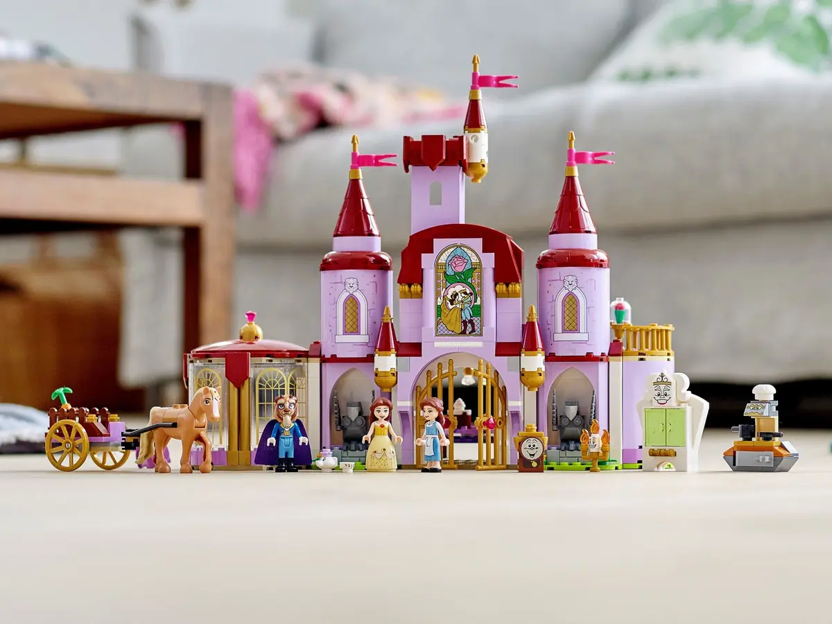 LEGO Disney 43196 Belle and the Beast's Castle set, image 5
