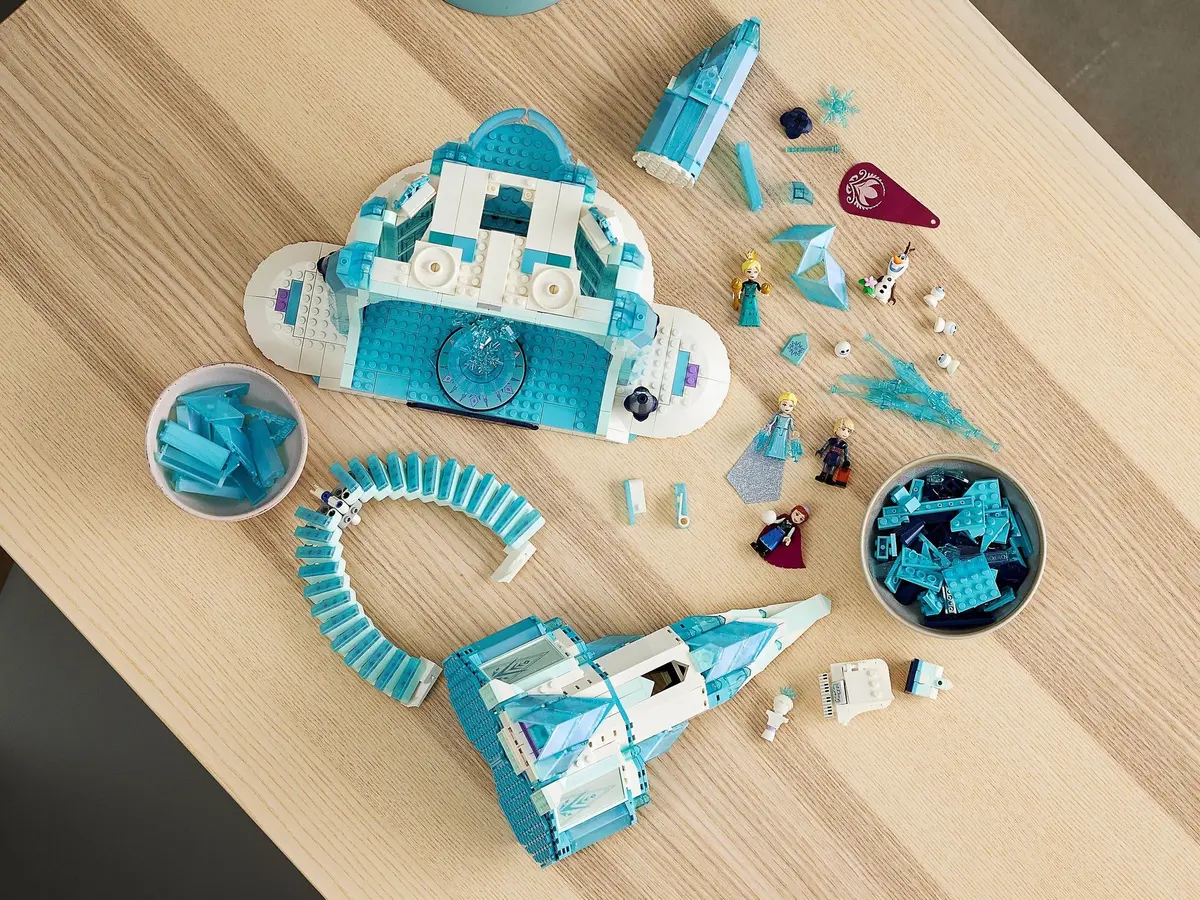 LEGO Disney 43197 The Ice Castle set, image 9