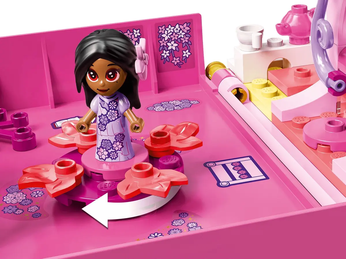 LEGO Disney 43201 Isabela's Magical Door set, image 15