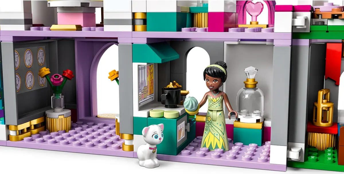 LEGO Disney 43205 Ultimate Adventure Castle set, image 15