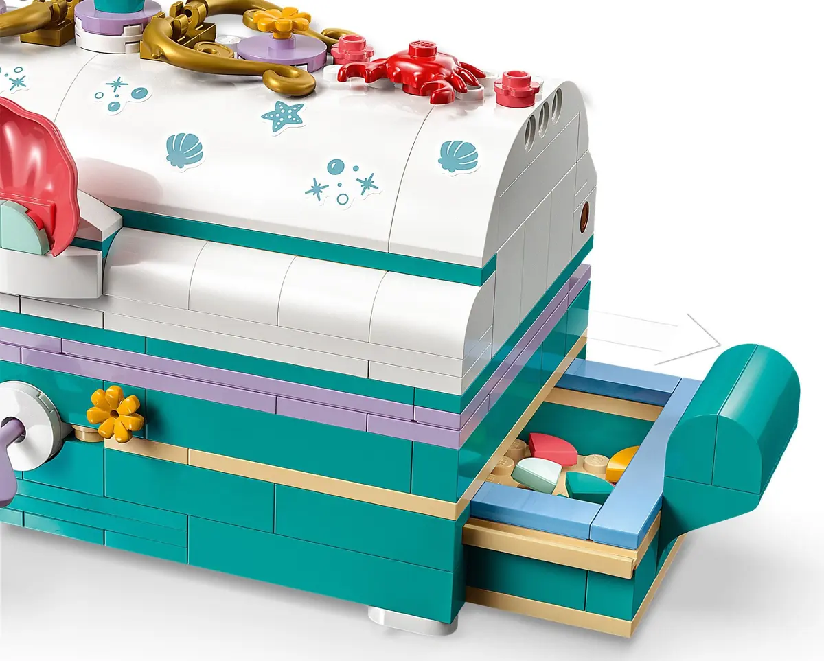 LEGO Disney 43229 Ariel's Treasure Chest set, image 4