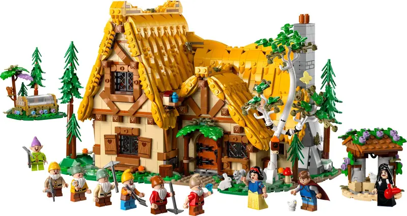 LEGO Disney 43242 Snow White and the Seven Dwarfs' Cottage set