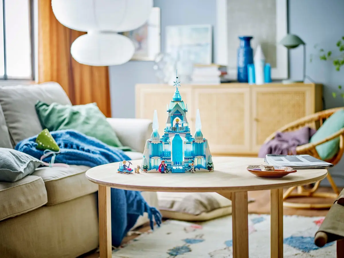 LEGO Disney 43244 Elsa's Ice Palace set, image 9