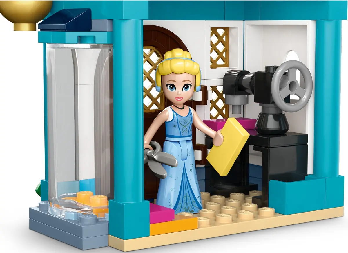 LEGO Disney 43246 Disney Princess Market Adventure set, image 9