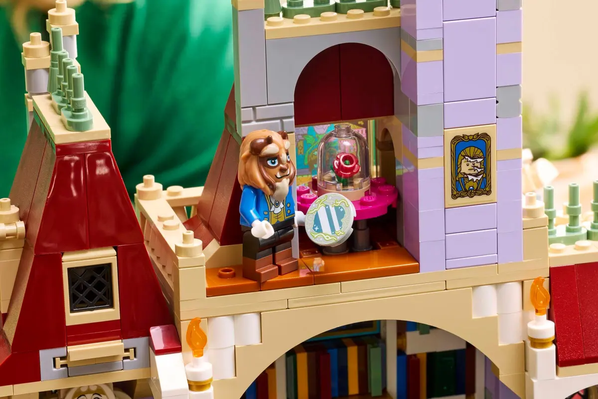 LEGO Disney 43263 Beauty and the Beast Castle set, image 6
