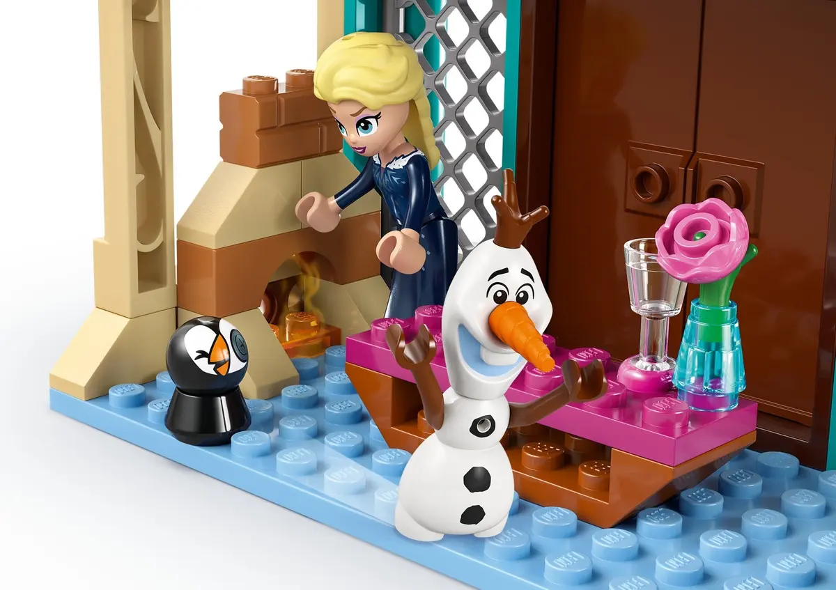 LEGO Disney 43265 Arendelle Frozen Castle set, image 10