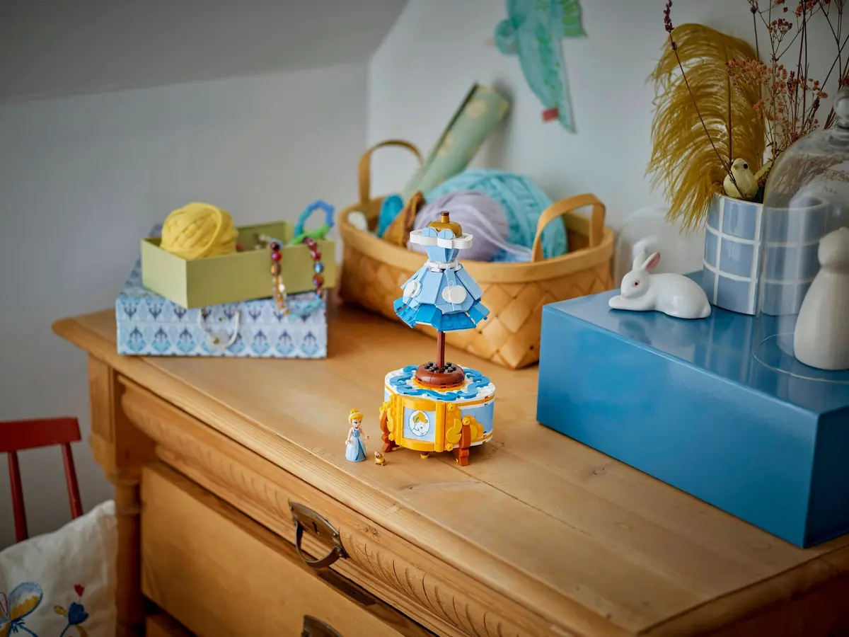 LEGO Disney 43266 Cinderella's Dress set, image 6
