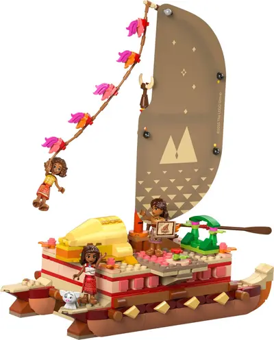 LEGO Disney 43270 Moana's Adventure Canoe set