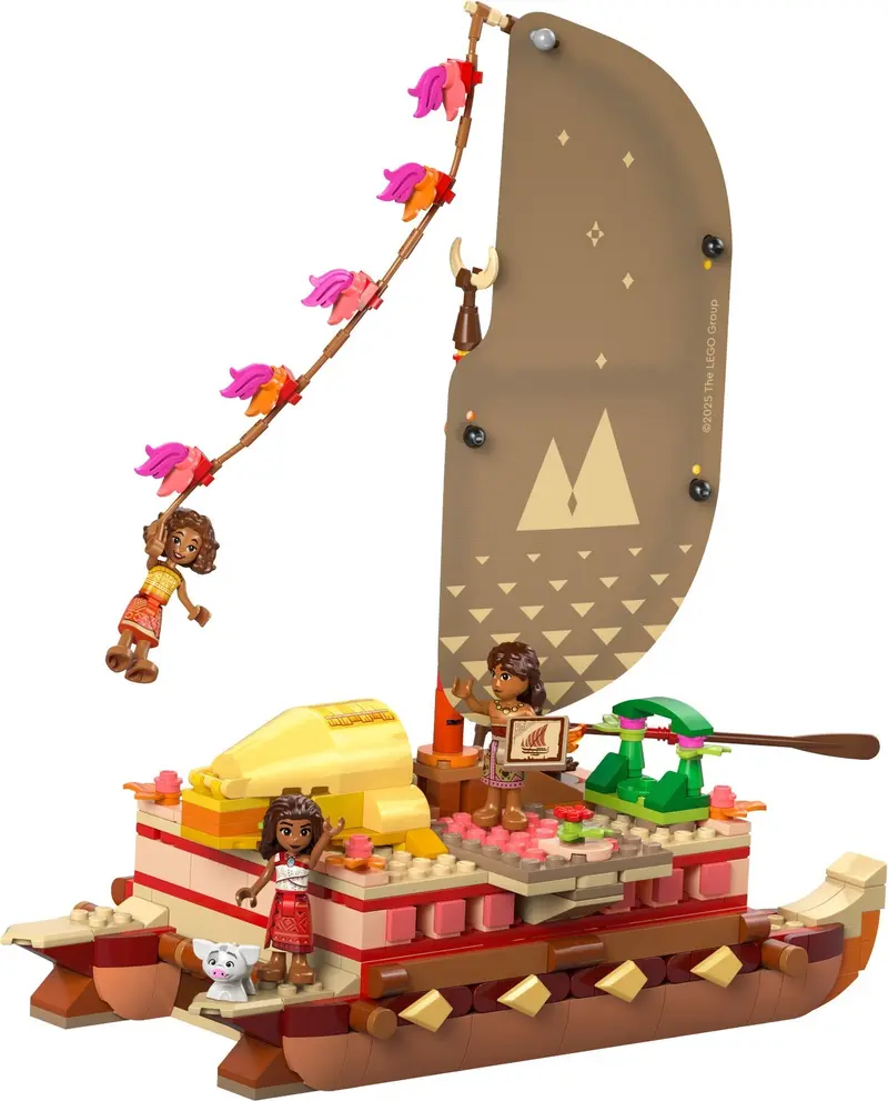 LEGO Disney 43270 Moana's Adventure Canoe set