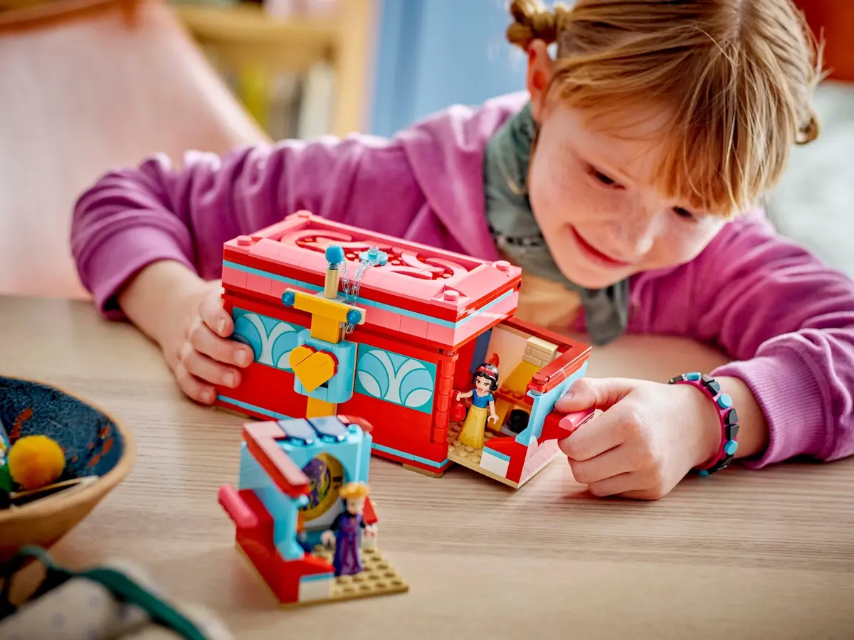 LEGO Disney 43276 Snow White's Jewellery Box set, image 9