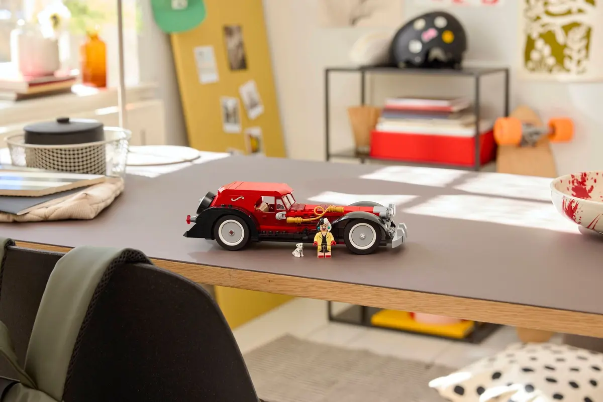 LEGO Disney 43277 Cruella De Vil's Car set, image 6