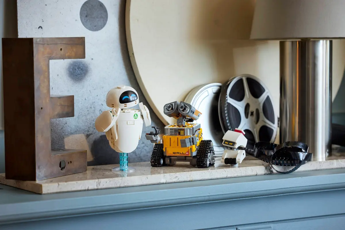 LEGO Disney 43279 WALL-E and EVE set, image 10