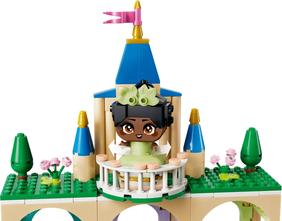 LEGO Disney 43291 Mini Belle & Tiana with Castle set, image 11