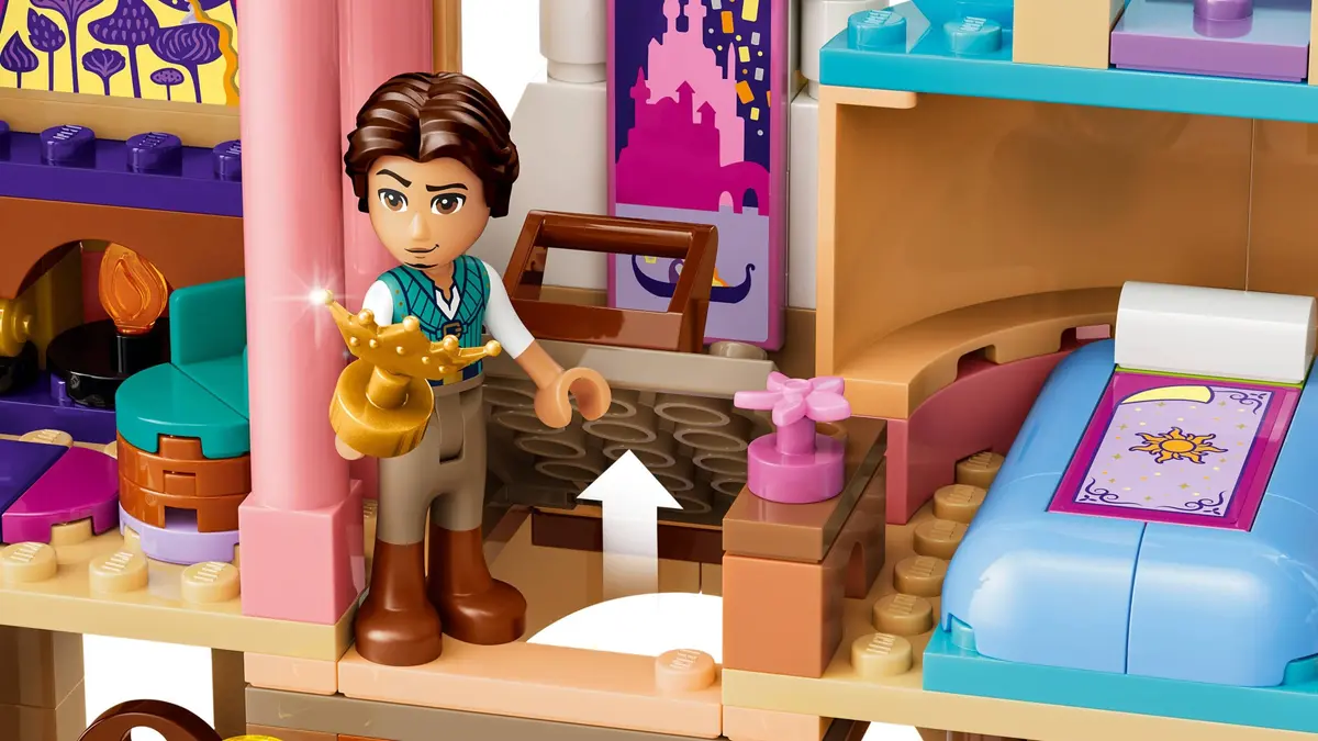 LEGO Disney 43297 Rapunzel's Castle set, image 15