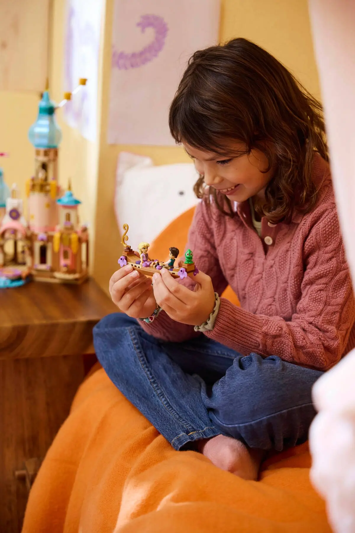 LEGO Disney 43297 Rapunzel's Castle set, image 8