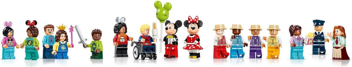 LEGO Disney 43302 Main Street, U.S.A. set, image 20
